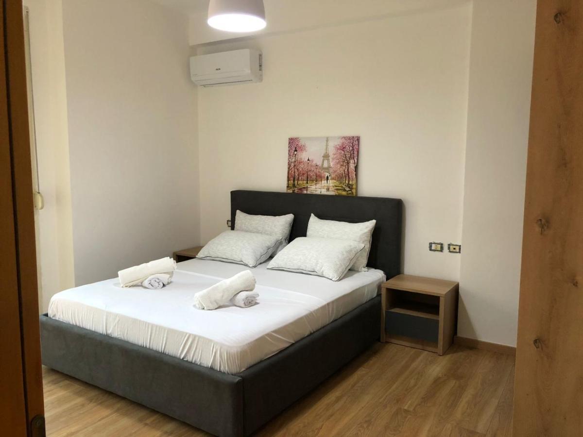 Apartament Lovely Sea View Wlora