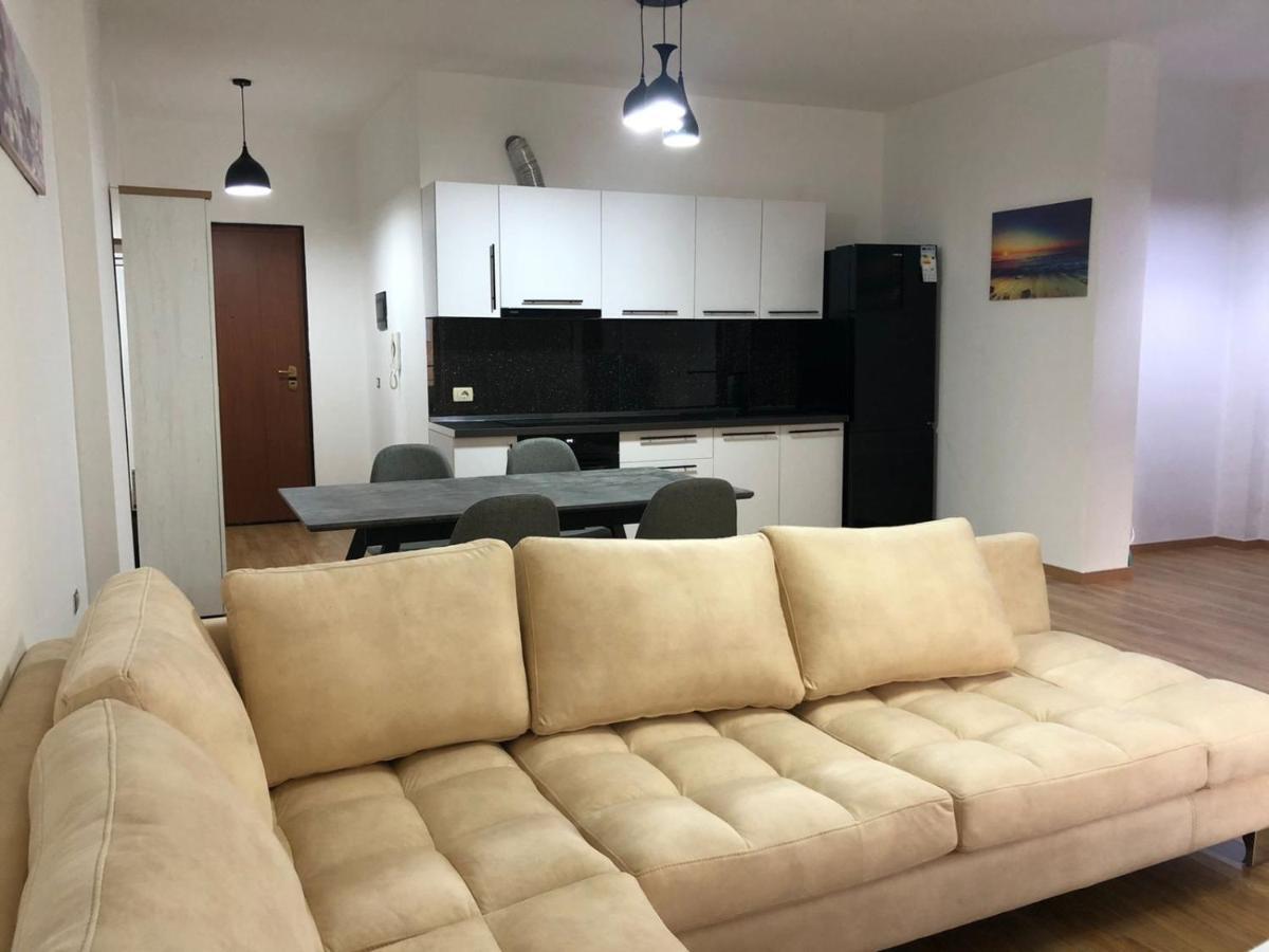 Apartament Lovely Sea View Wlora